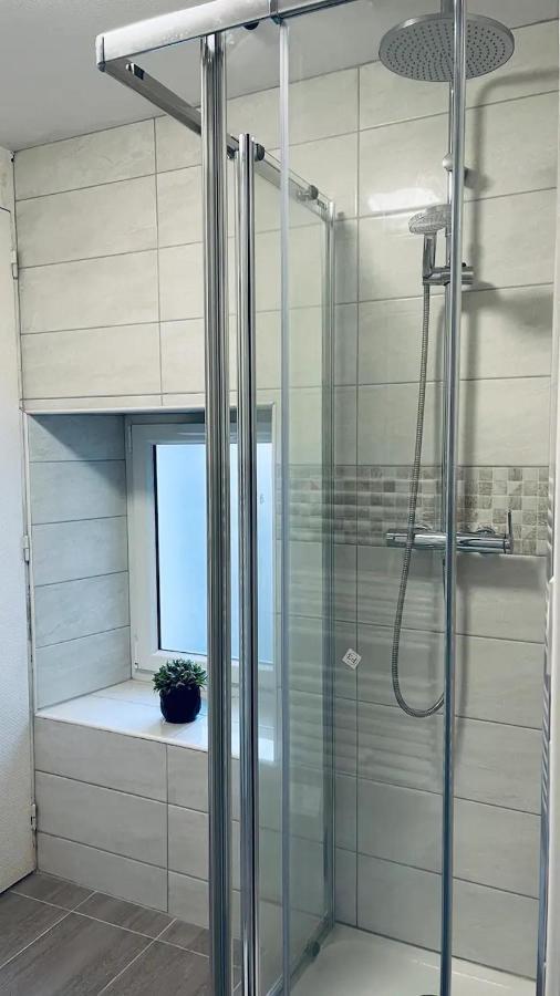 Jolie Appartement 2 Chambres 65M2 Au Centre Ville Fontenay-le-Comte Exteriér fotografie