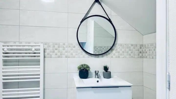 Jolie Appartement 2 Chambres 65M2 Au Centre Ville Fontenay-le-Comte Exteriér fotografie